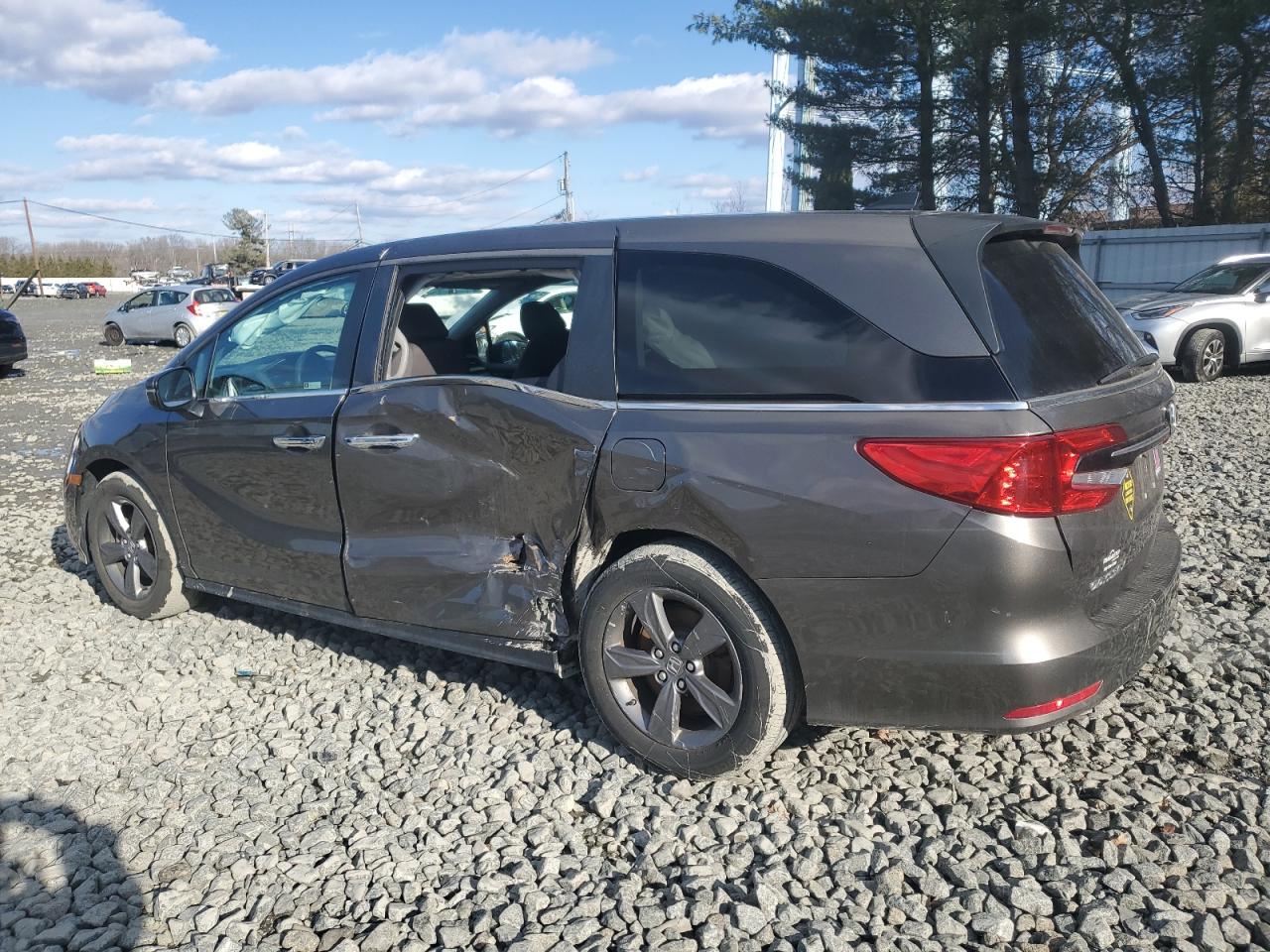 2021 Honda Odyssey - Image 2