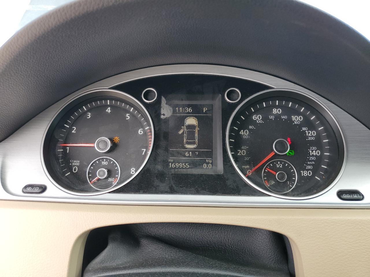 2014 Volkswagen Passat CC - Image 9