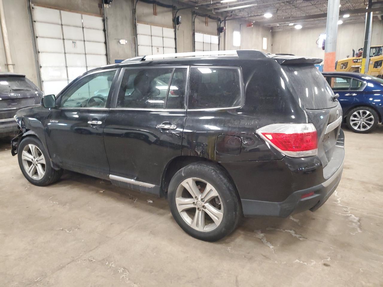 2011 Toyota Highlander - Image 2