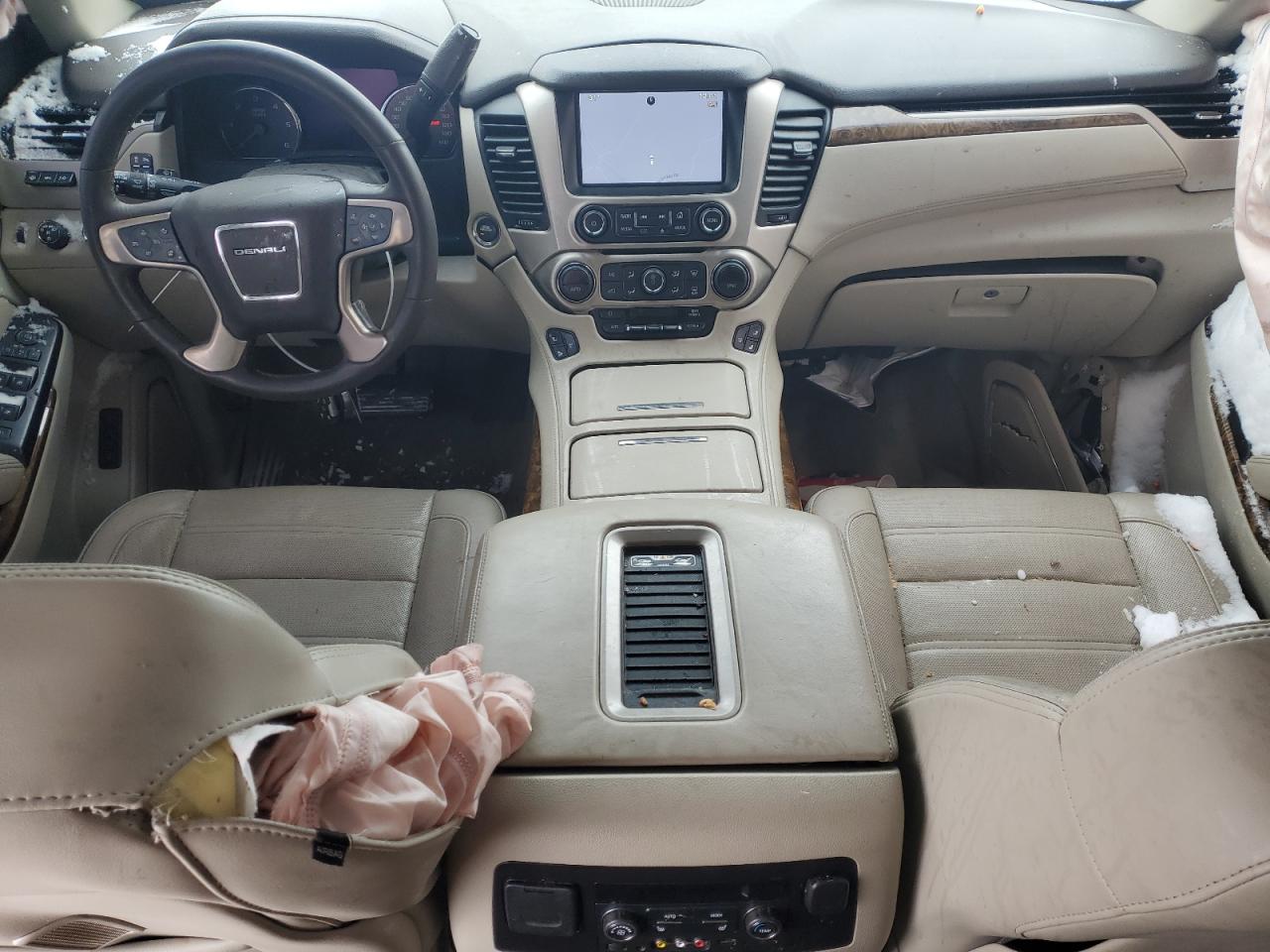 2015 GMC Yukon - Image 8