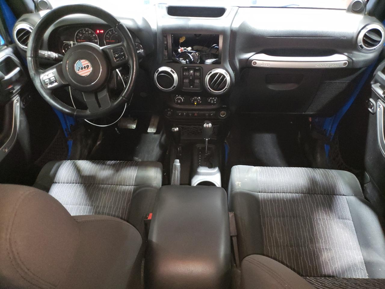 2011 Jeep Wrangler - Image 8
