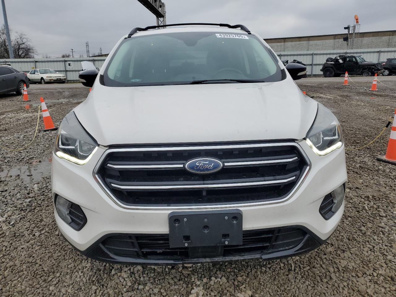 2017 Ford Escape - Image 5