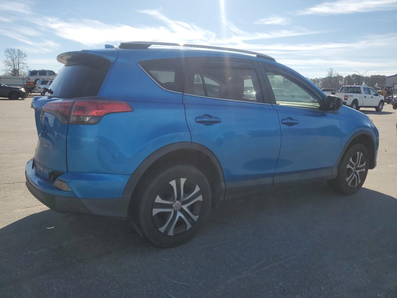 2016 Toyota RAV 4 - Image 3