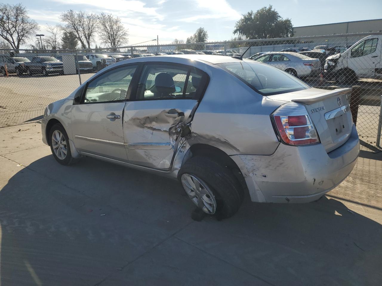 2012 Nissan Sentra - Image 2