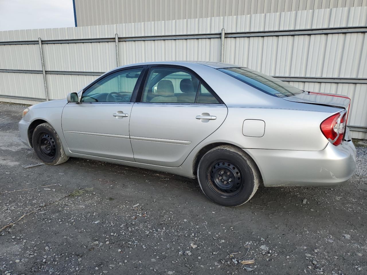 2004 Toyota Camry - Image 2