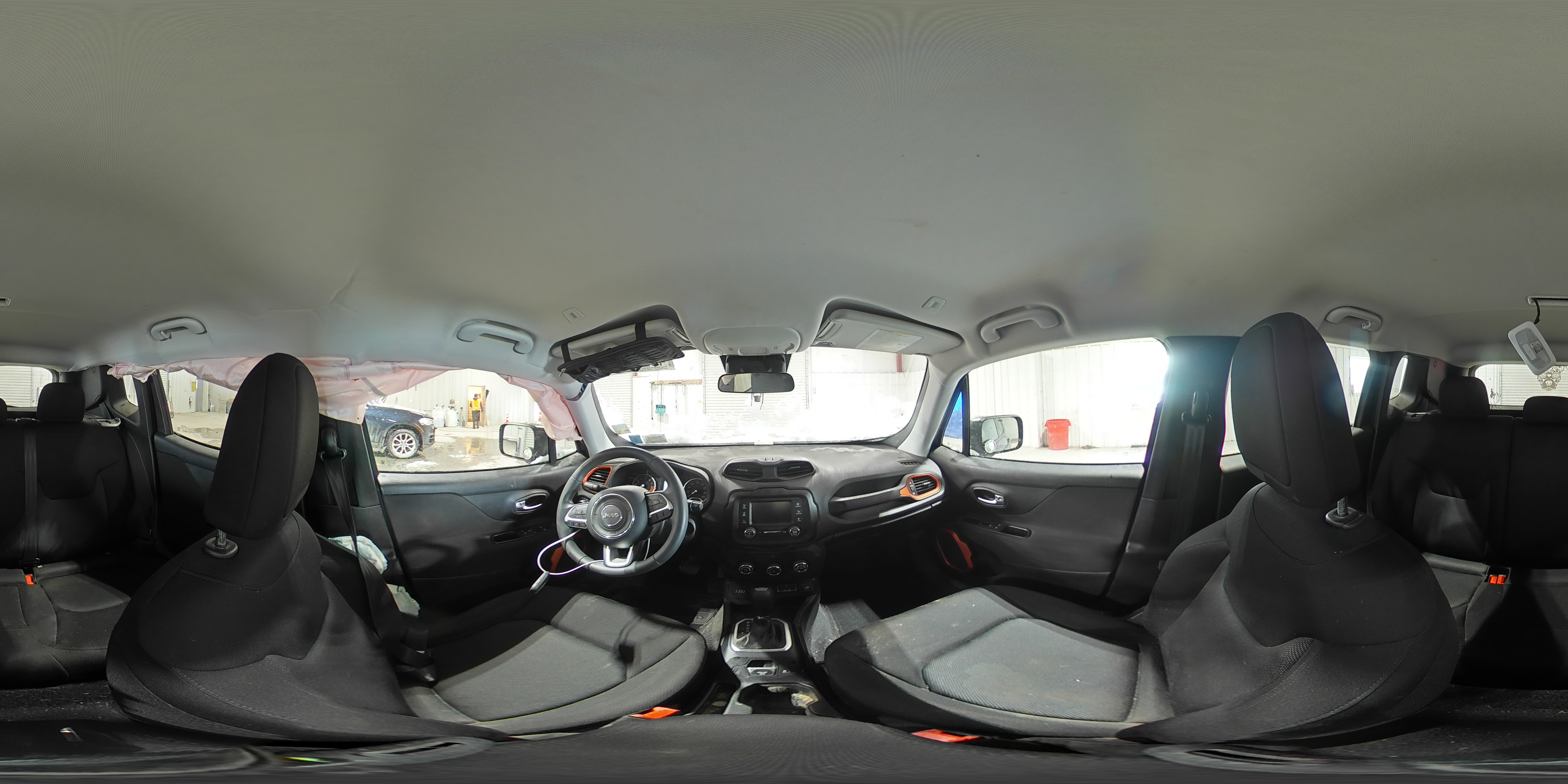 2018 Jeep Renegade - Image 16
