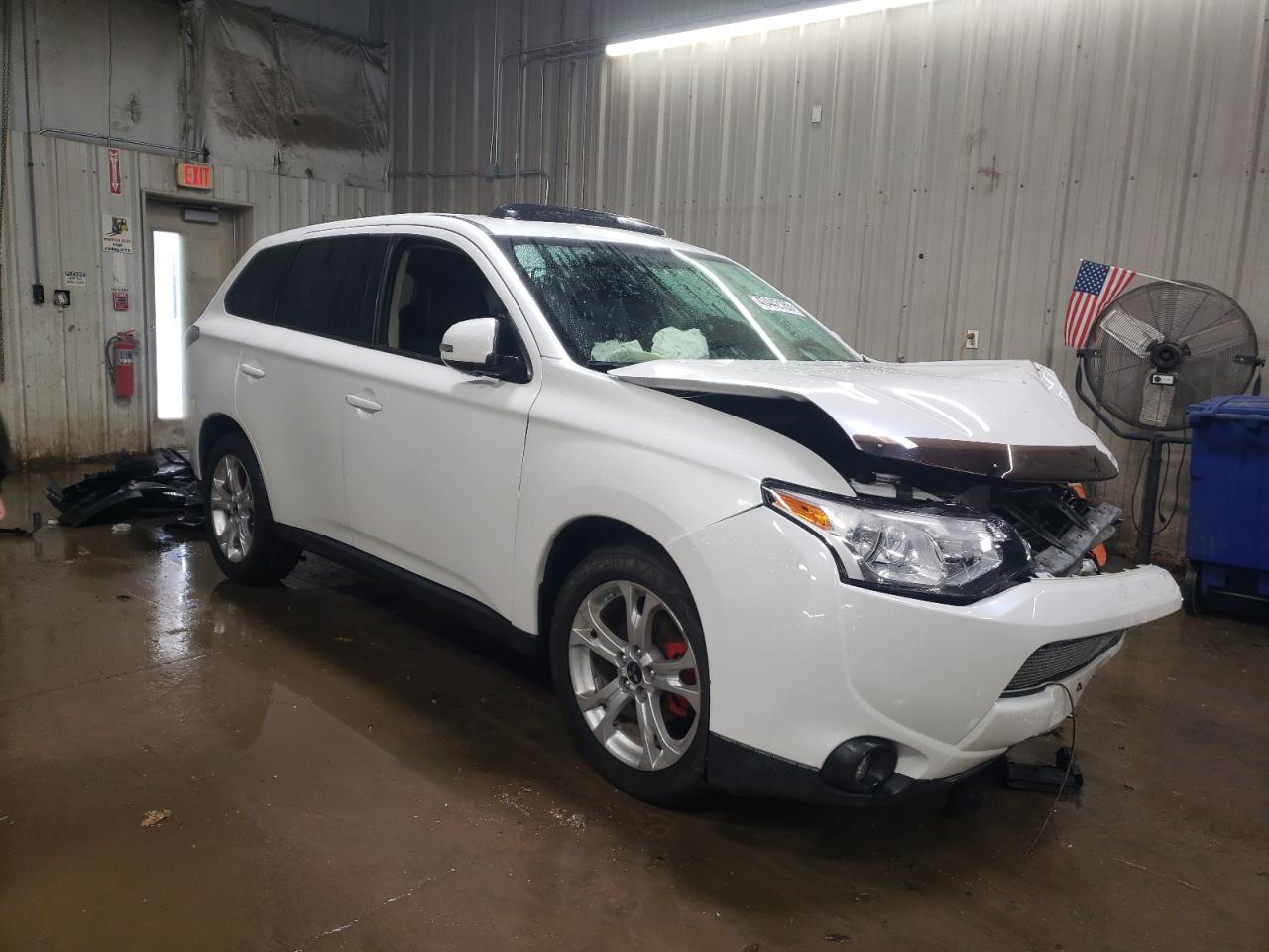2014 Mitsubishi Outlander - Image 4