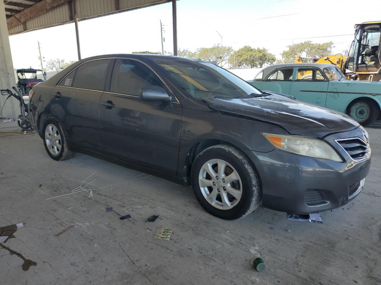 2011 Toyota Camry - Image 4