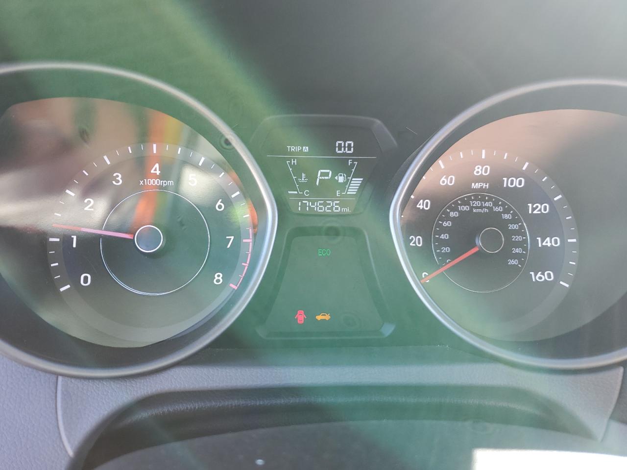 2014 Hyundai Elantra - Image 9