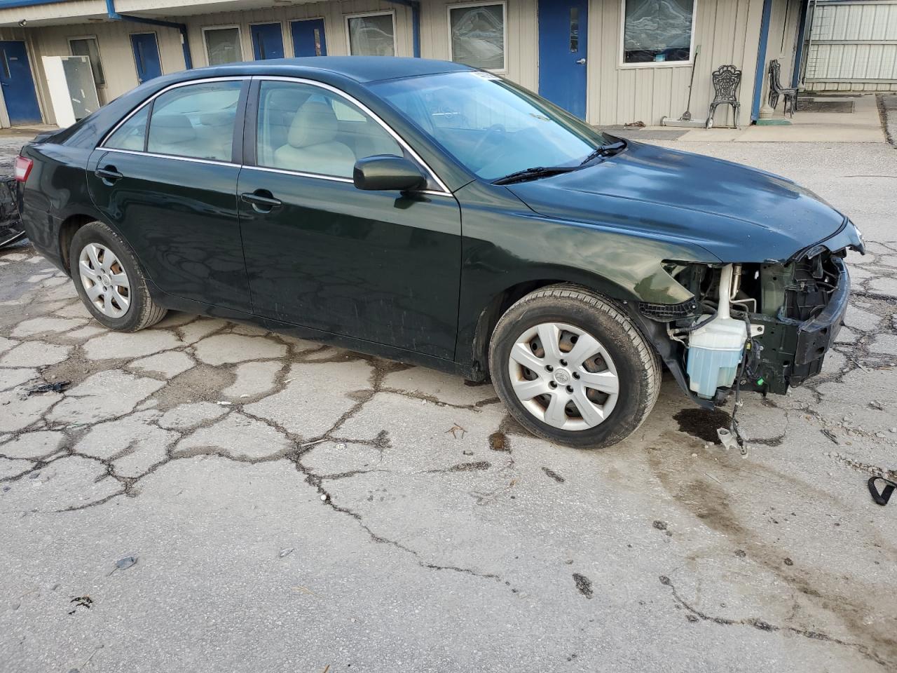 2011 Toyota Camry - Image 4