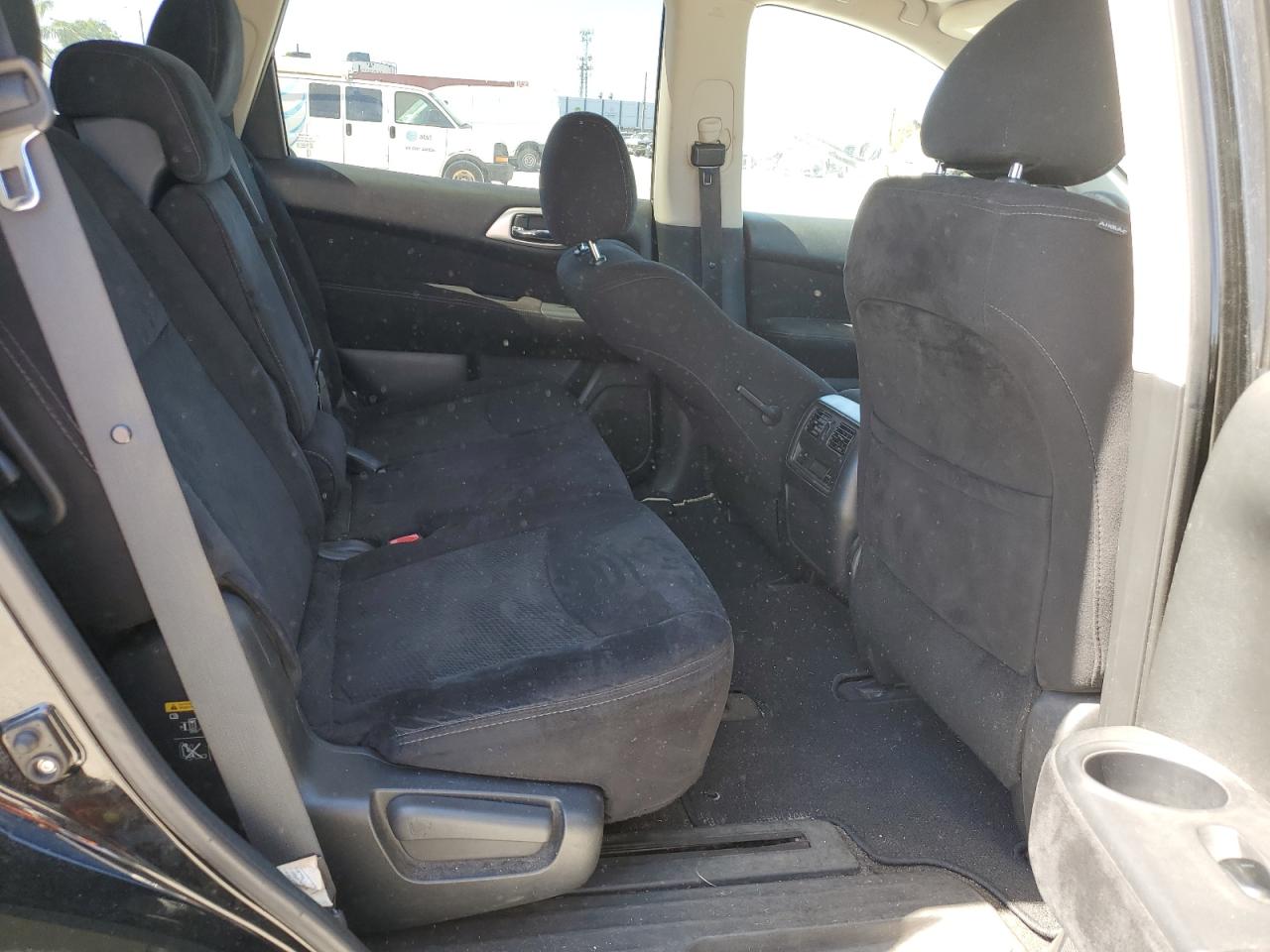 2014 Nissan Pathfinder - Image 11