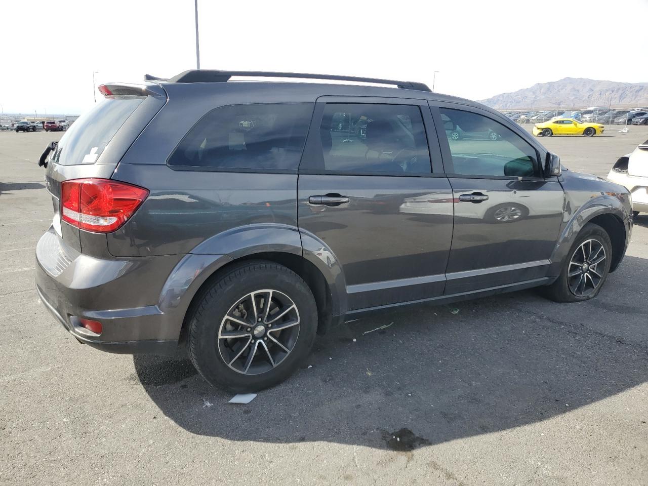 2019 Dodge Journey - Image 3