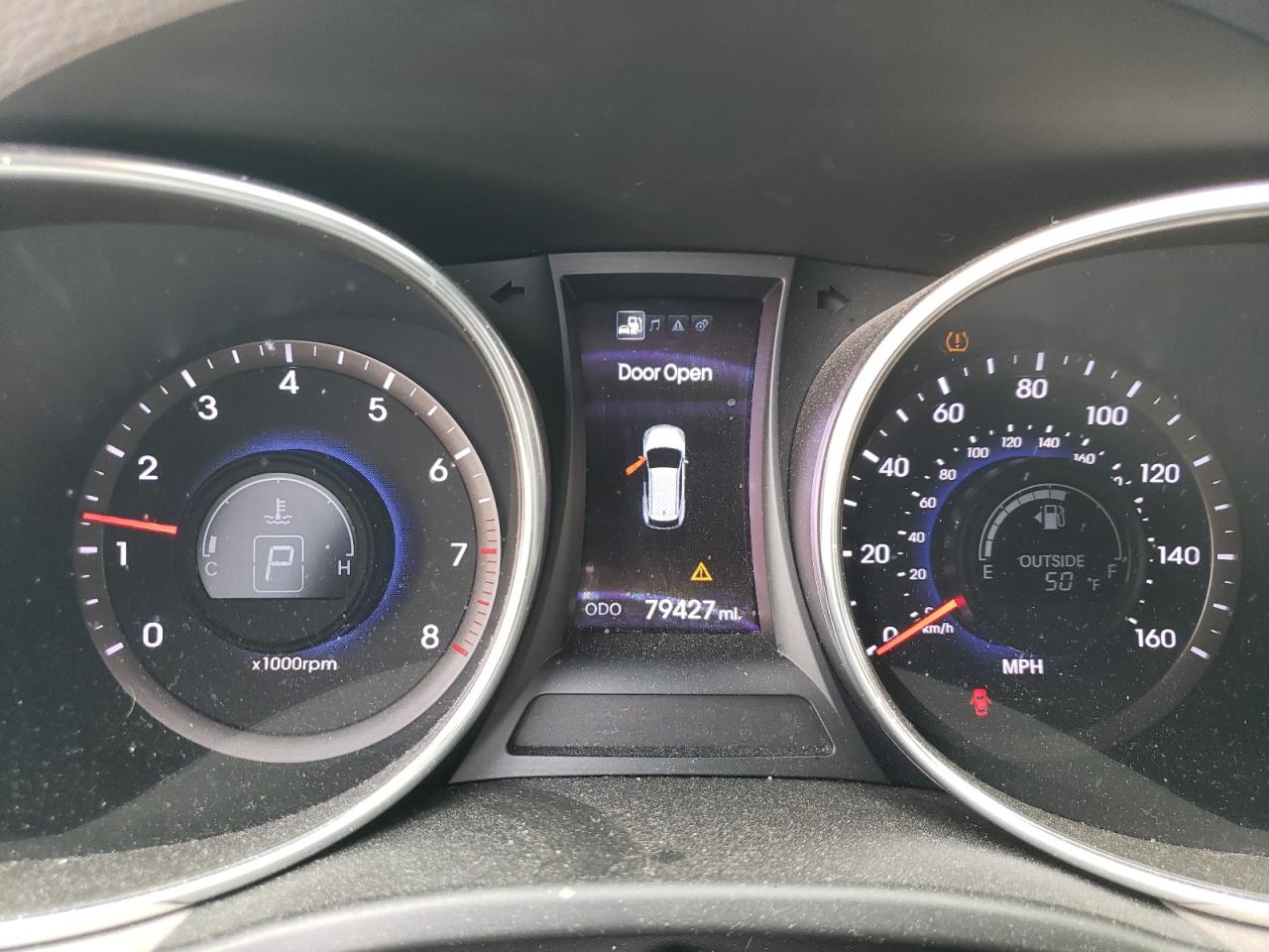 2013 Hyundai Santa Fe - Image 9