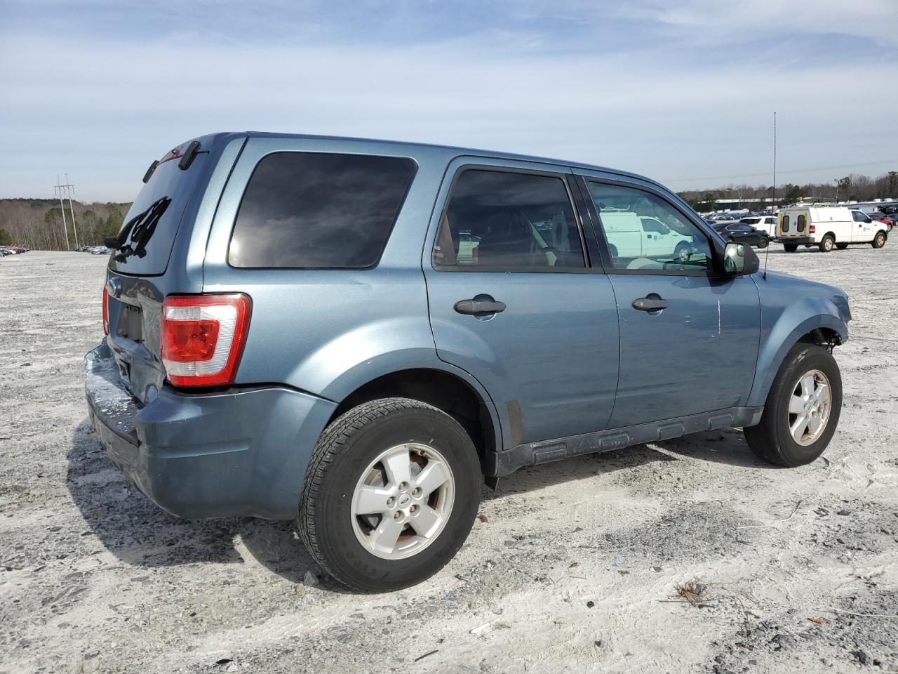 2011 Ford Escape - Image 3