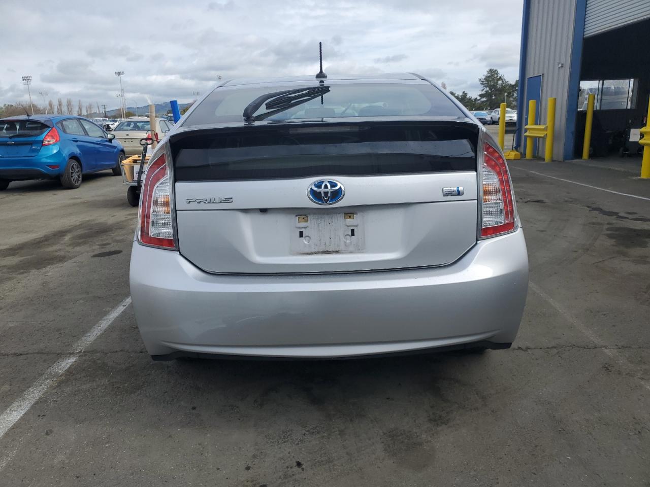 2015 Toyota Prius - Image 6