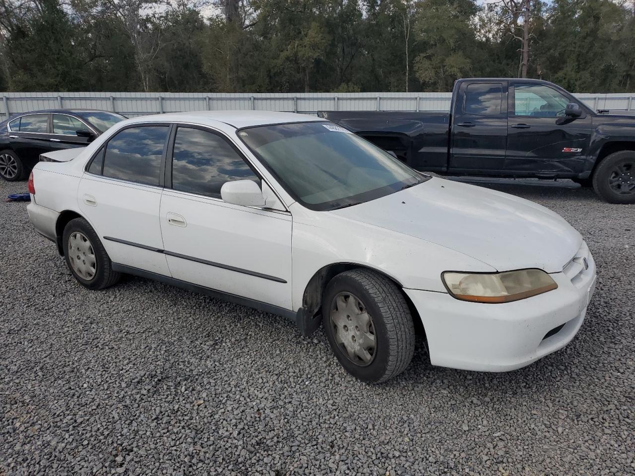 2000 Honda Accord - Image 4