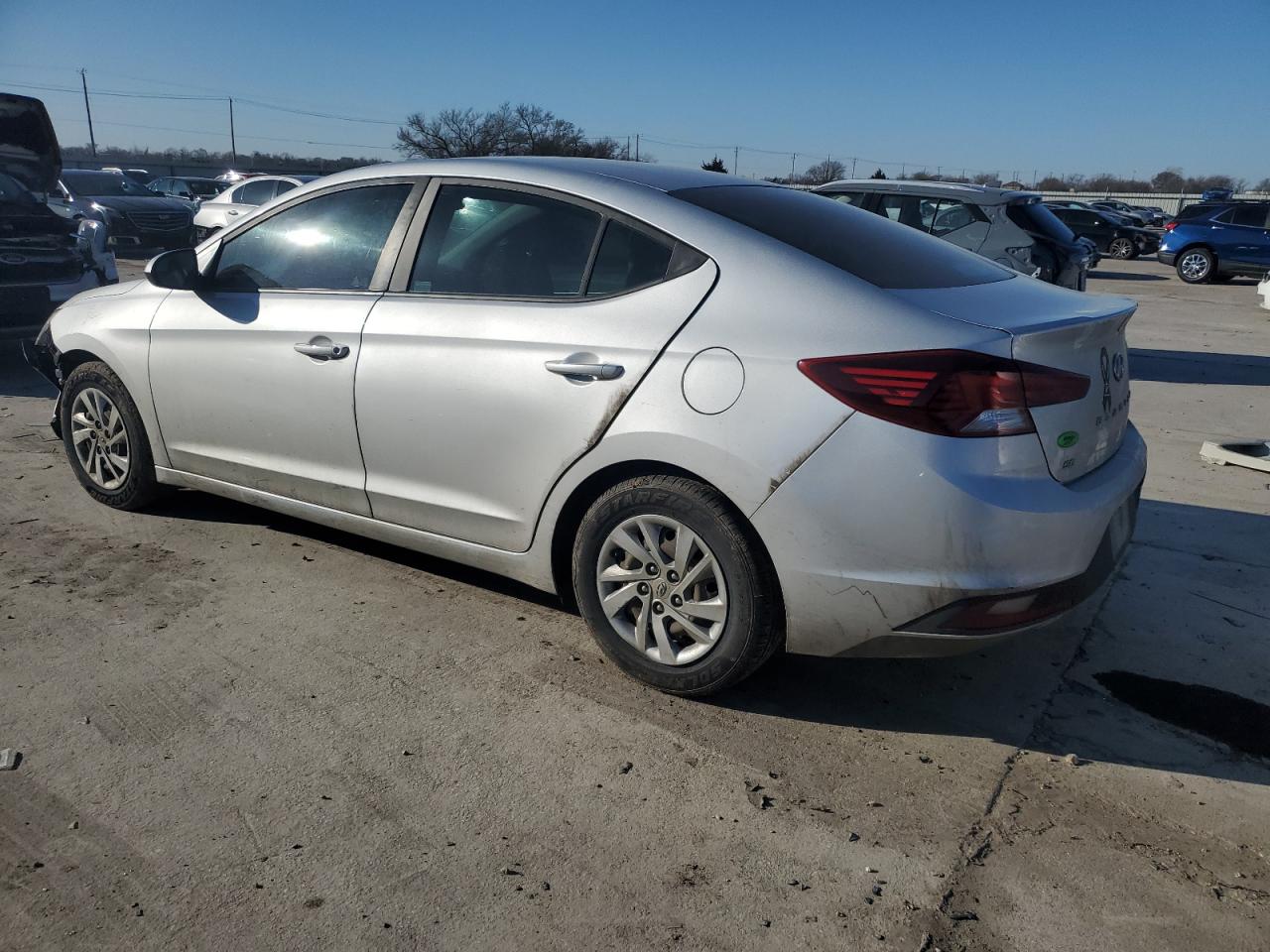 2019 Hyundai Elantra - Image 2