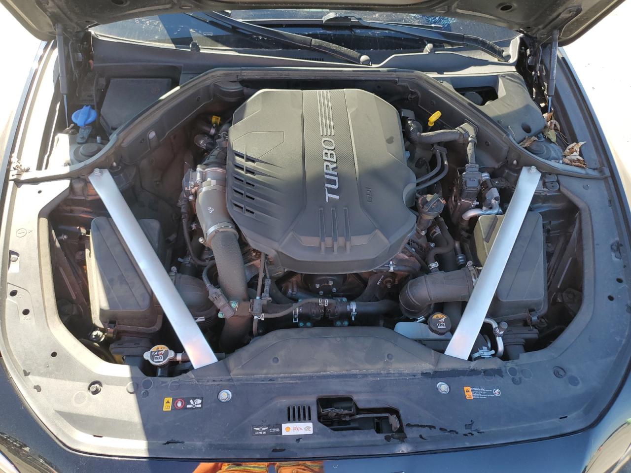 2022 Genesis G70 - Image 11