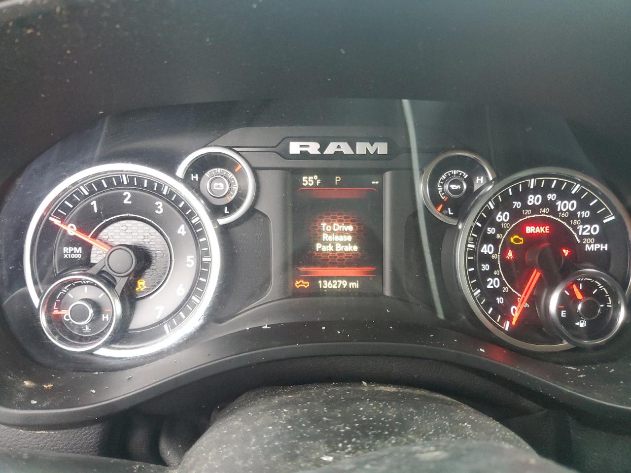 2020 RAM 1500 - Image 9