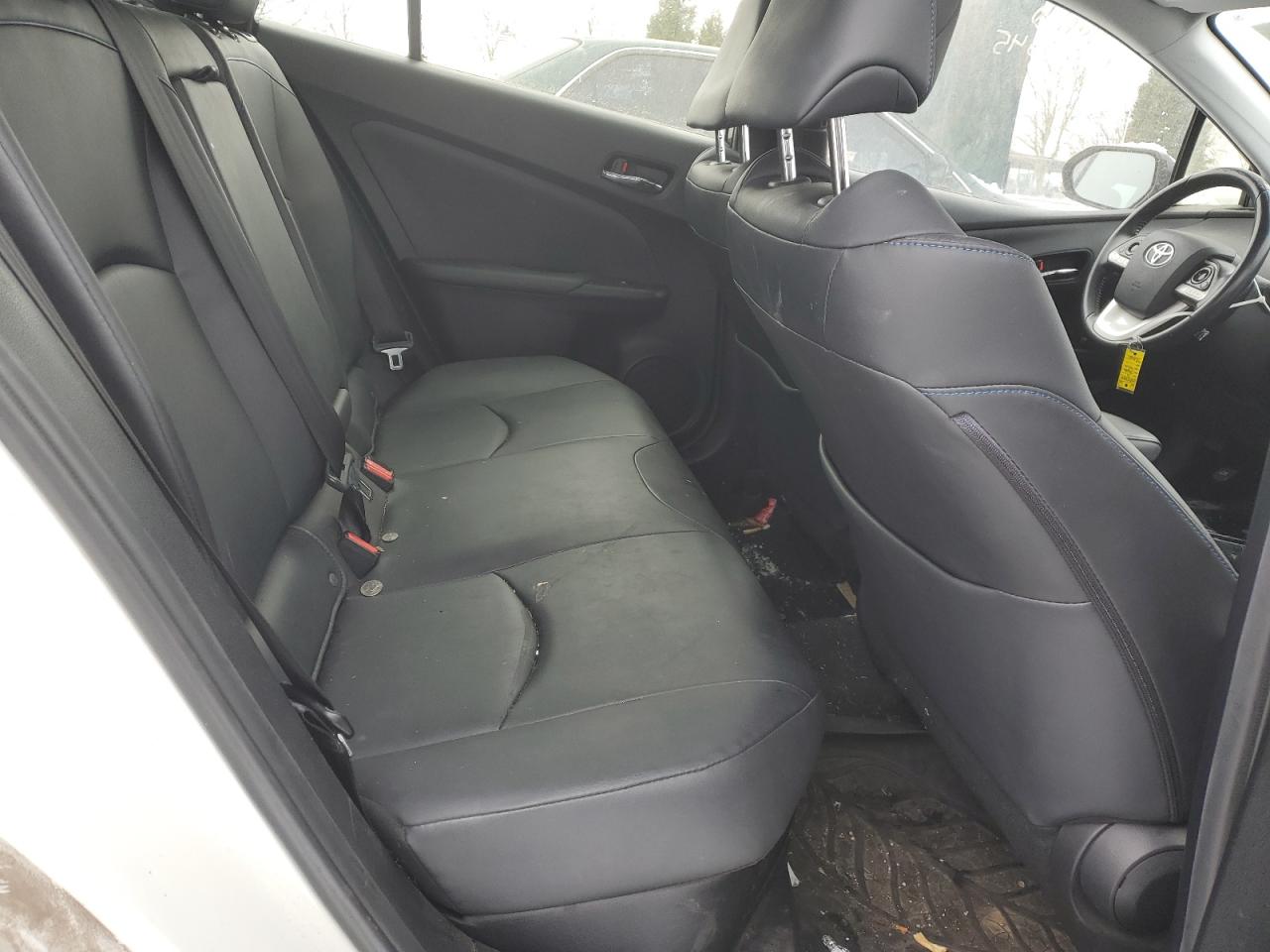 2017 Toyota Prius - Image 10