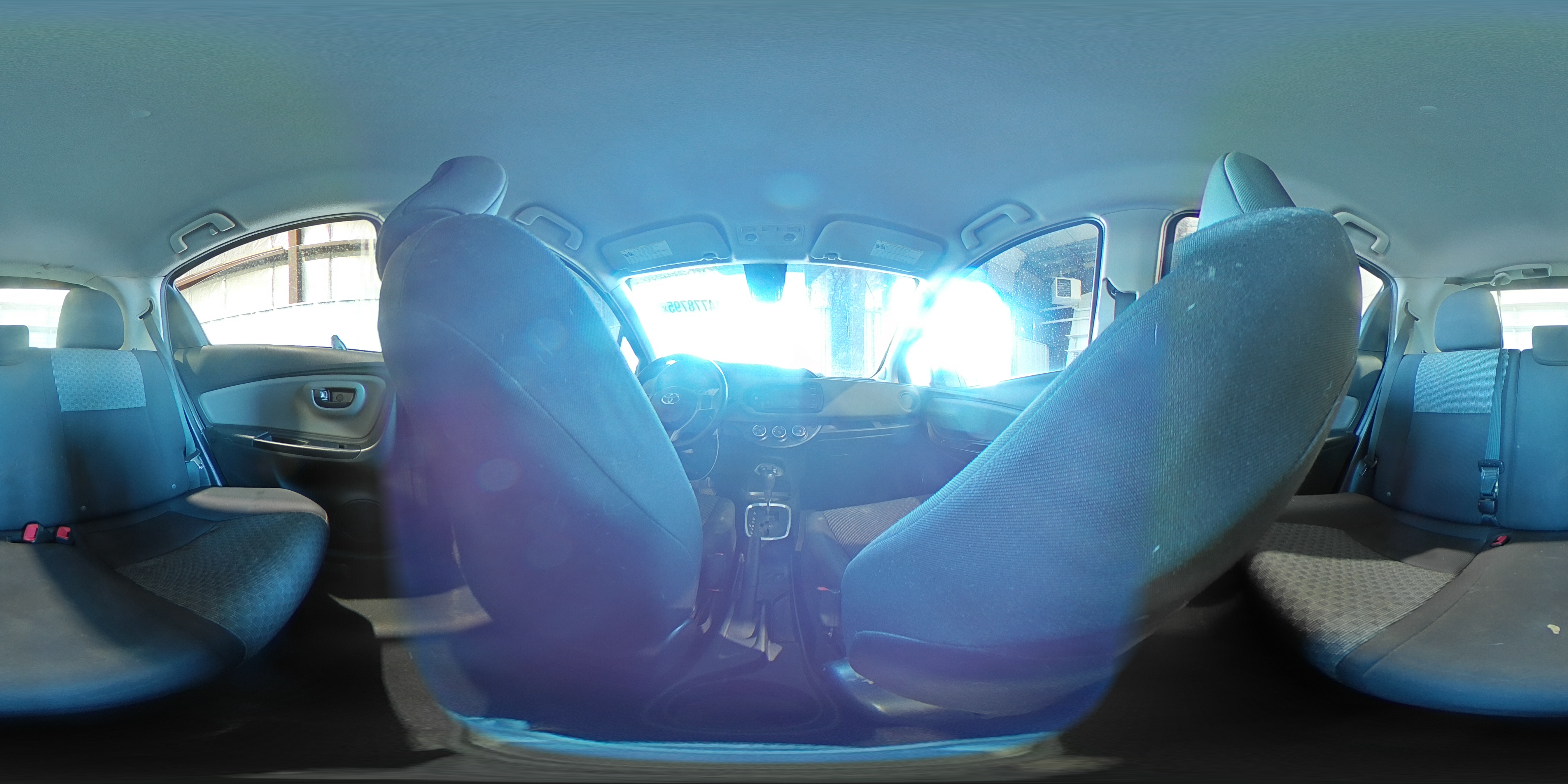 2017 Toyota Yaris - Image 14