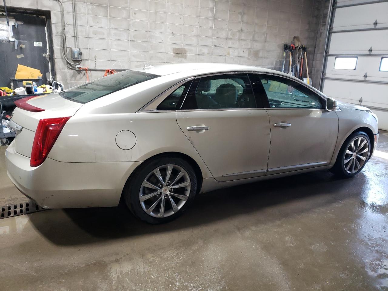 2014 Cadillac XTS - Image 3