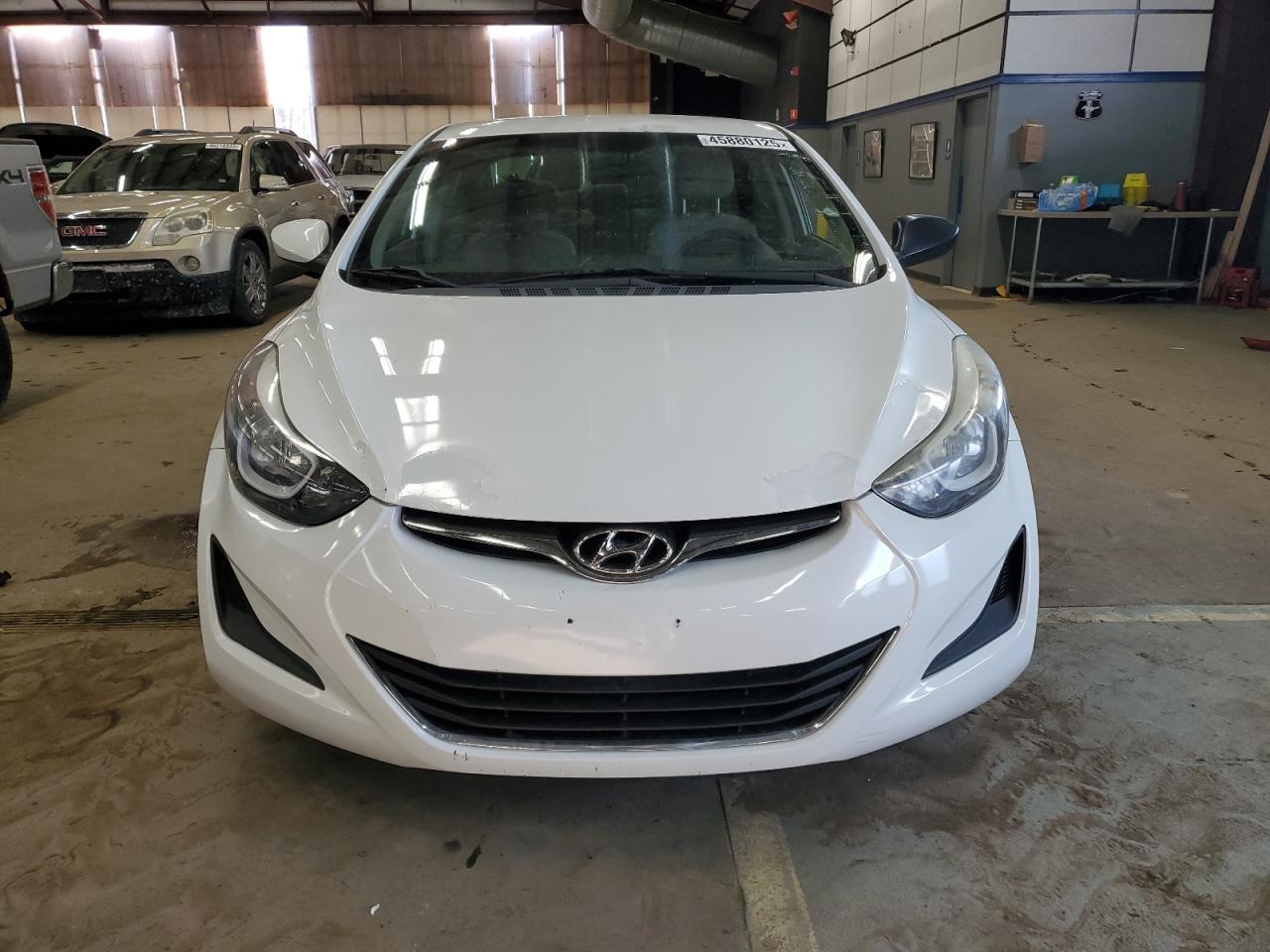 2015 Hyundai Elantra - Image 5