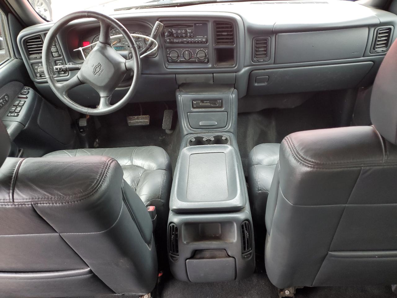 2002 Chevrolet Silverado - Image 8