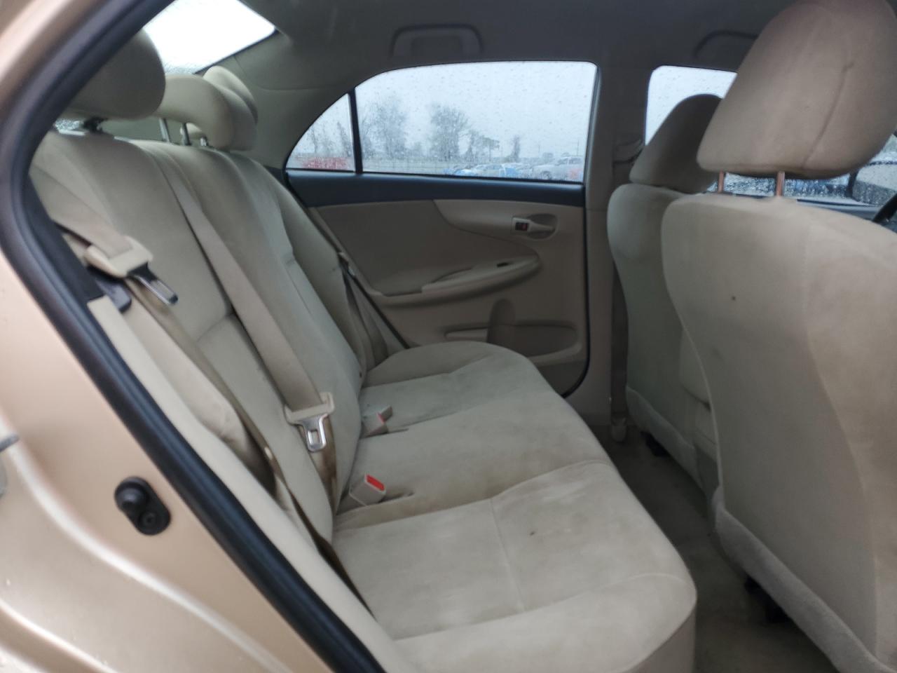 2012 Toyota Corolla - Image 10