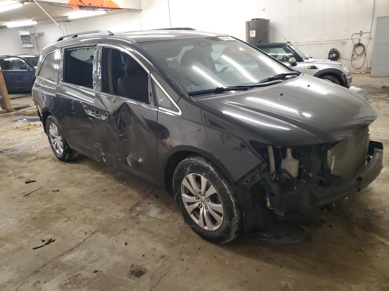 2016 Honda Odyssey - Image 4