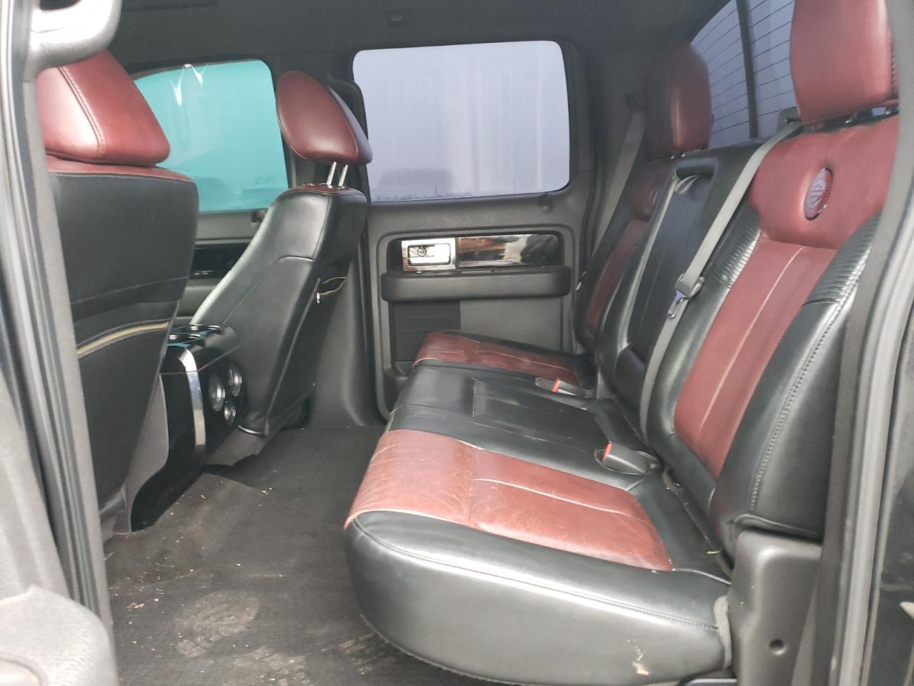 2010 Ford F-150 - Image 11