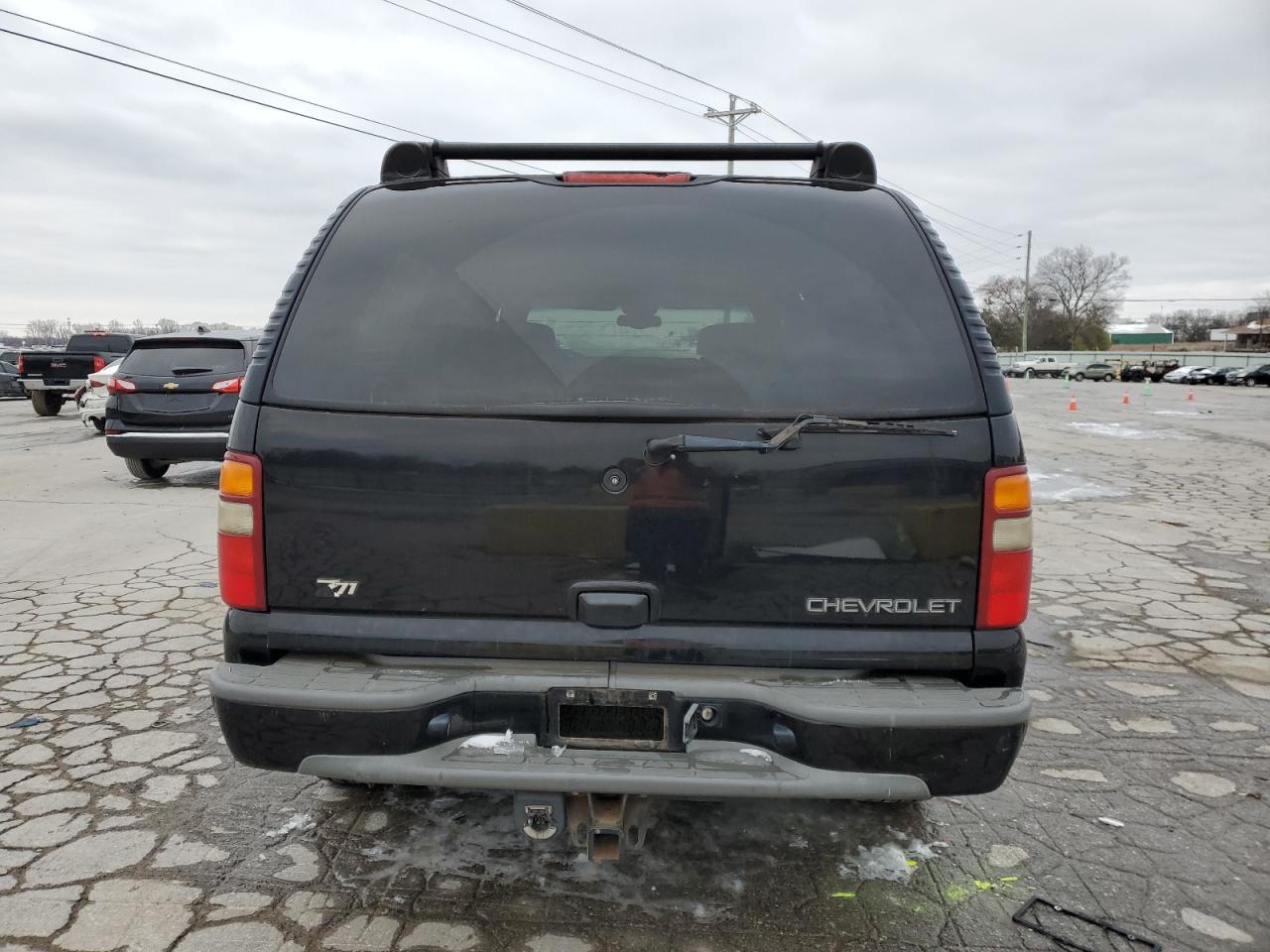 2002 Chevrolet Suburban - Image 6