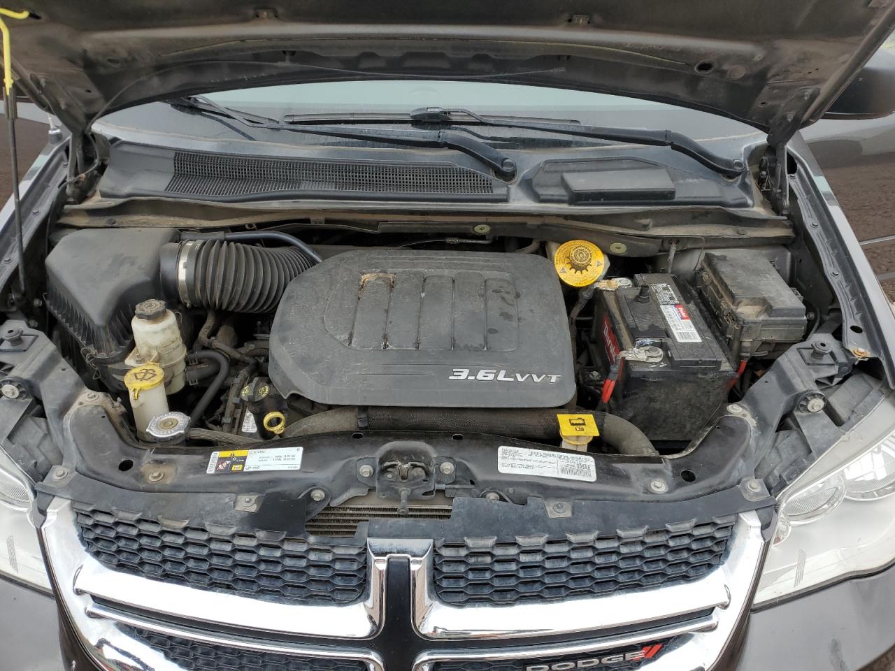 2016 Dodge Caravan - Image 12
