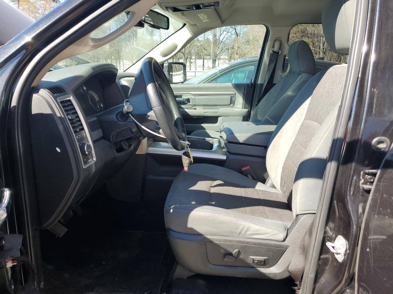 2018 RAM 1500 - Image 7