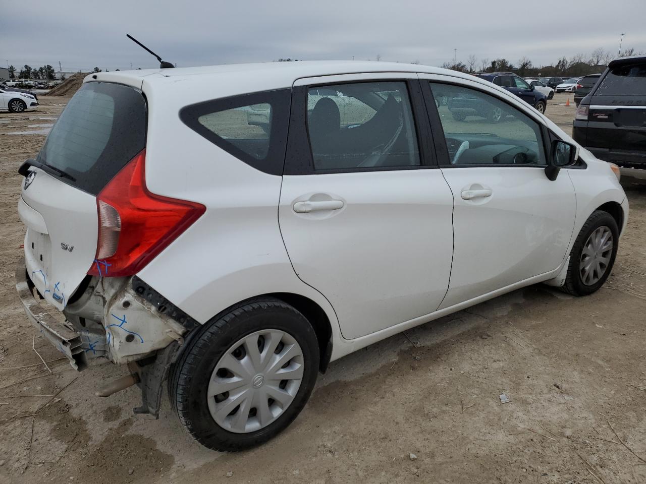 2015 Nissan Versa - Image 3