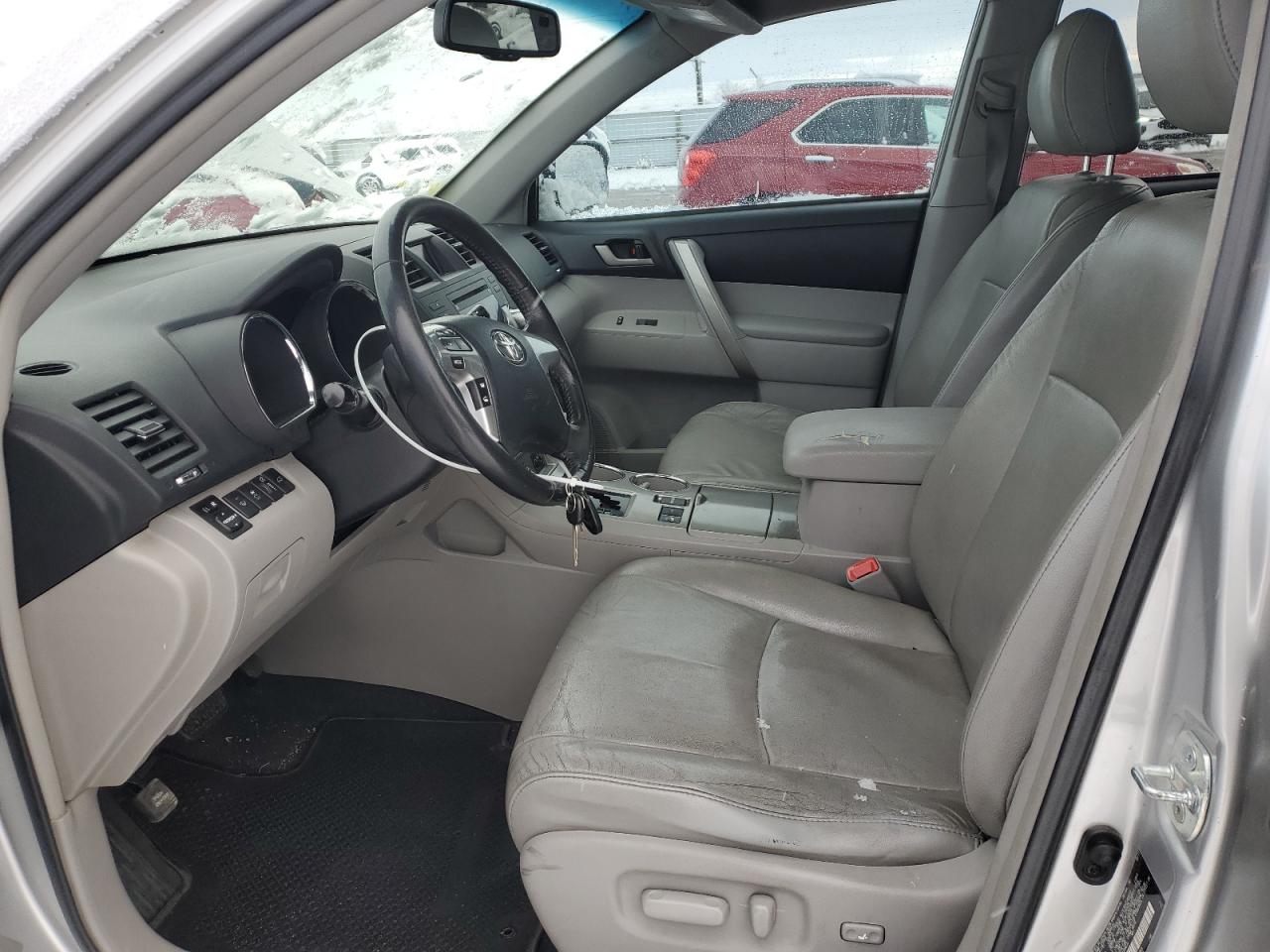 2012 Toyota Highlander - Image 7