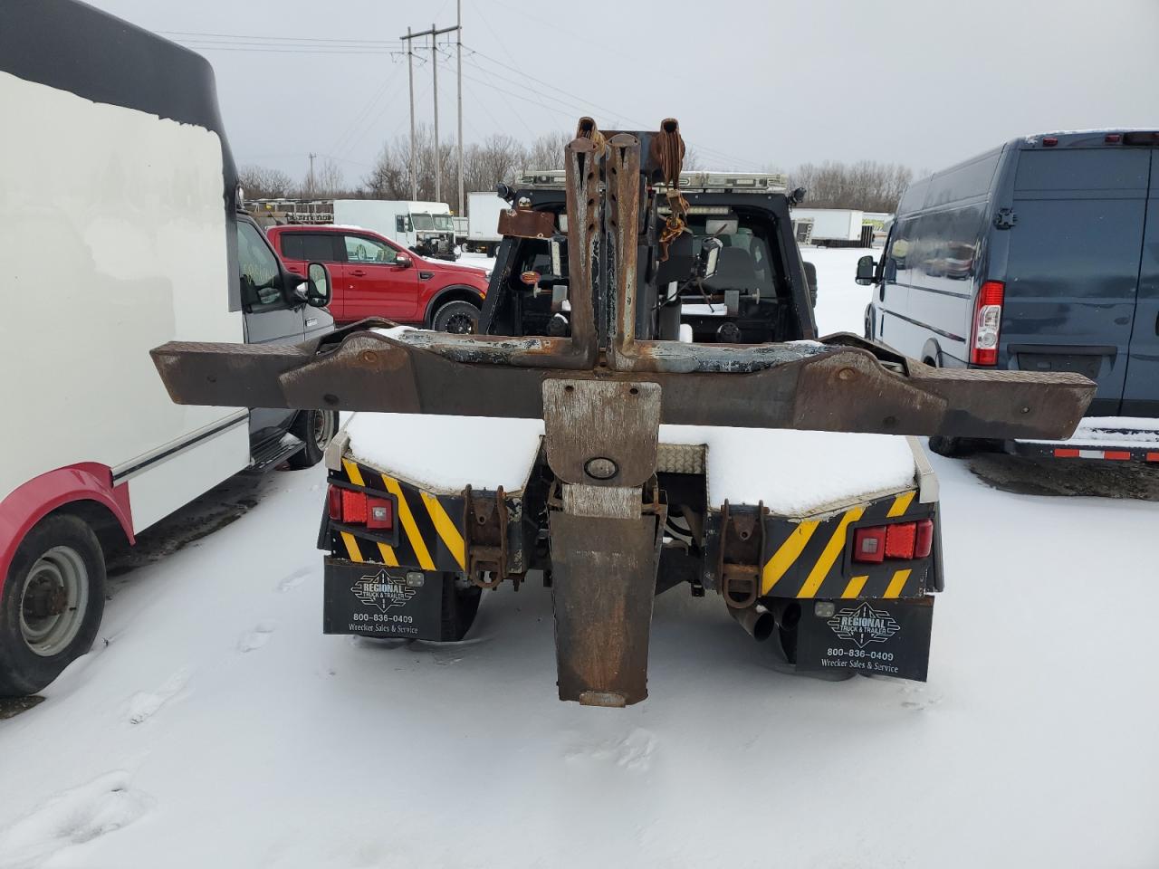 2010 Ford F450 - Image 11