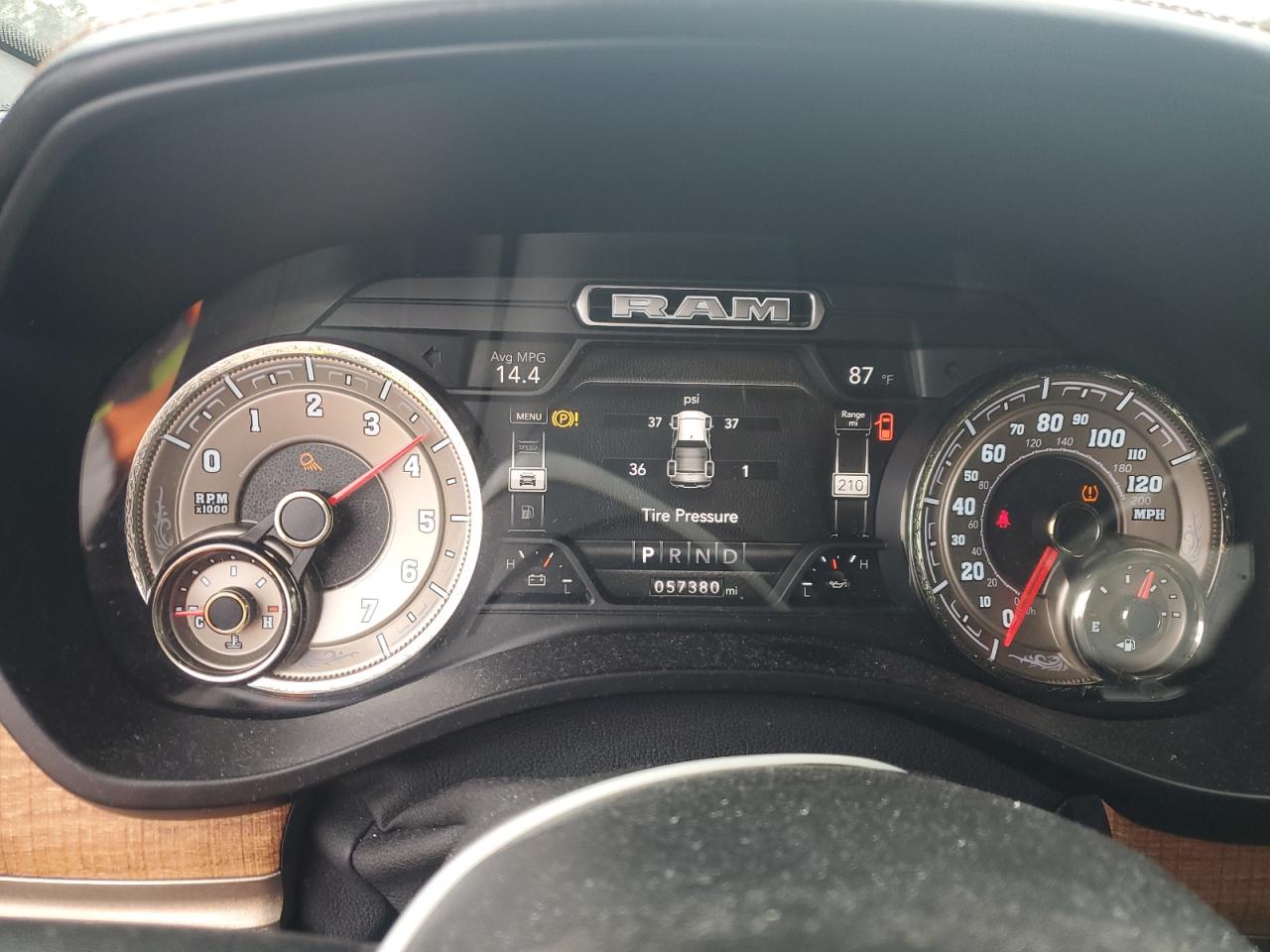 2020 RAM 1500 - Image 9