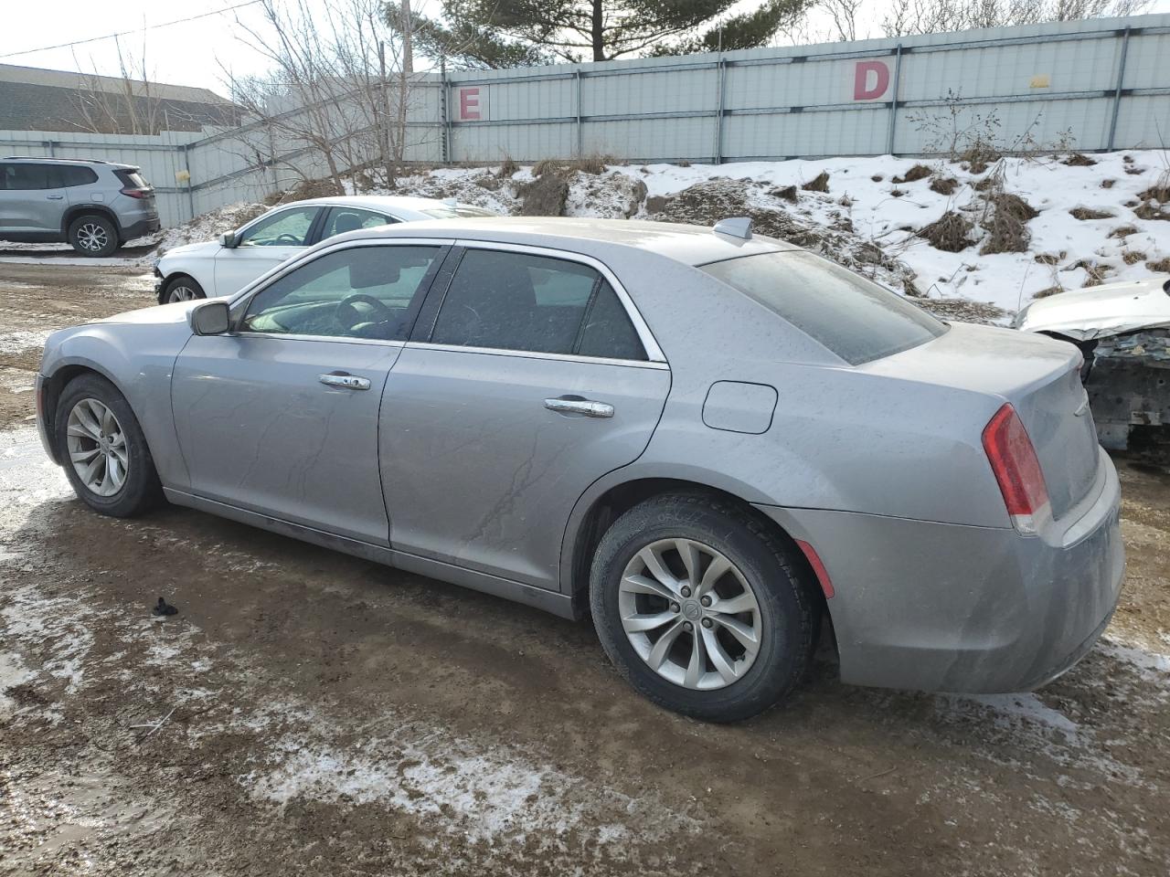 2015 Chrysler 300 - Image 2