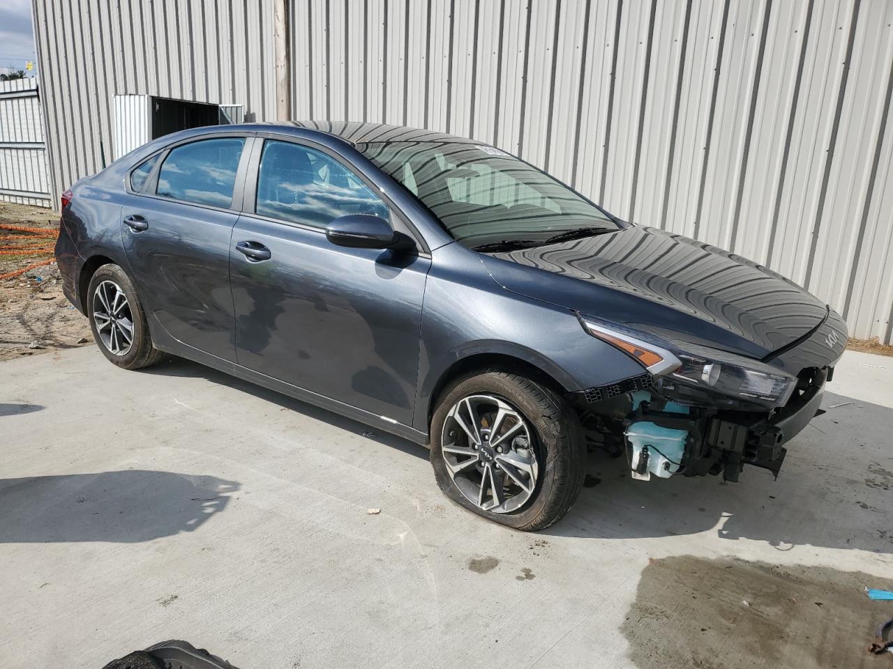 2024 Kia Forte - Image 4