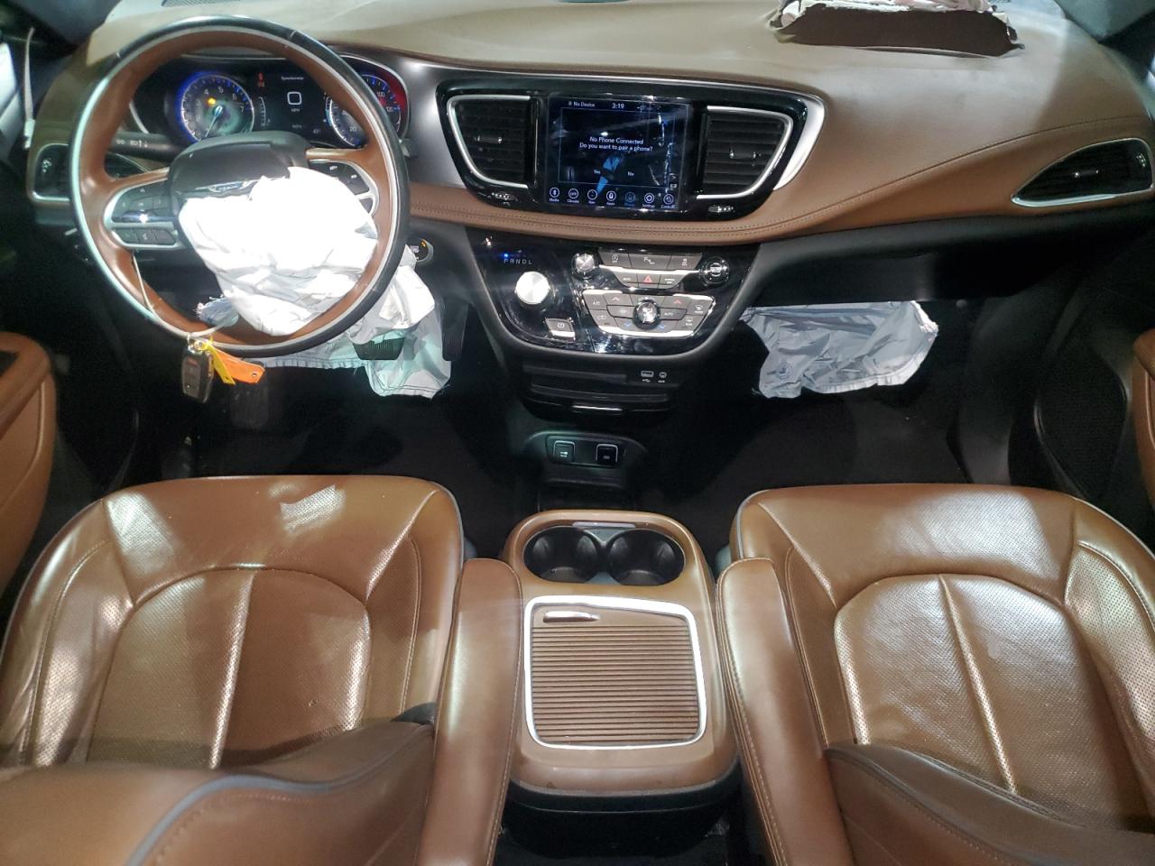 2020 Chrysler Pacifica - Image 8