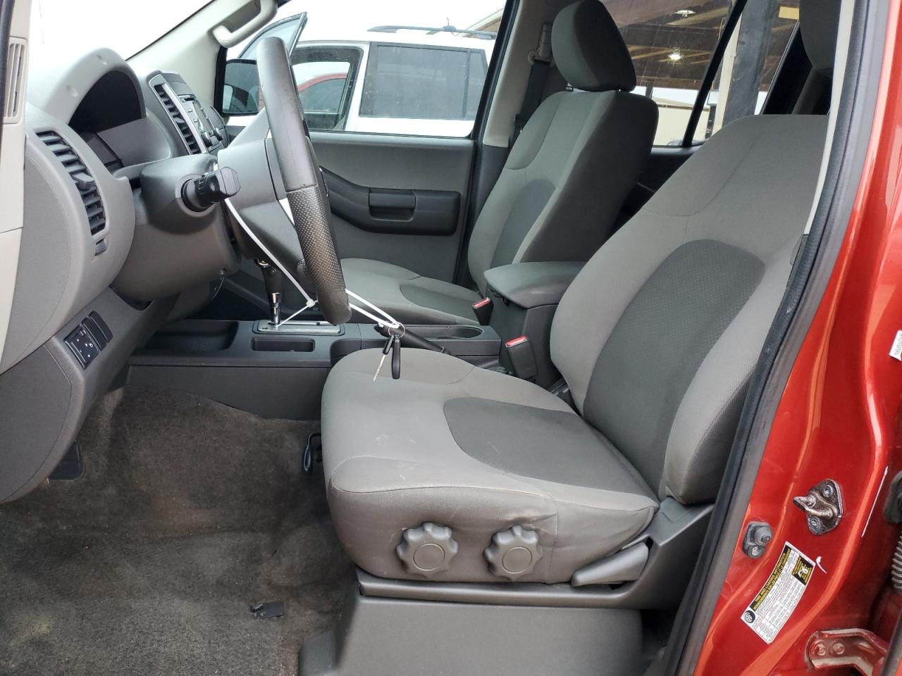 2014 Nissan XTerra - Image 7