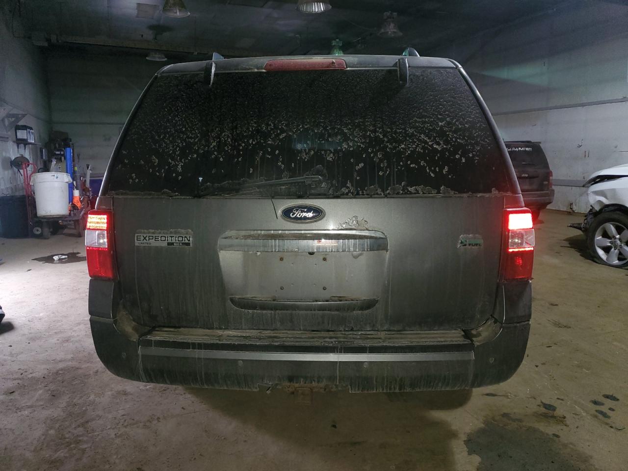 2012 Ford Expedition - Image 6