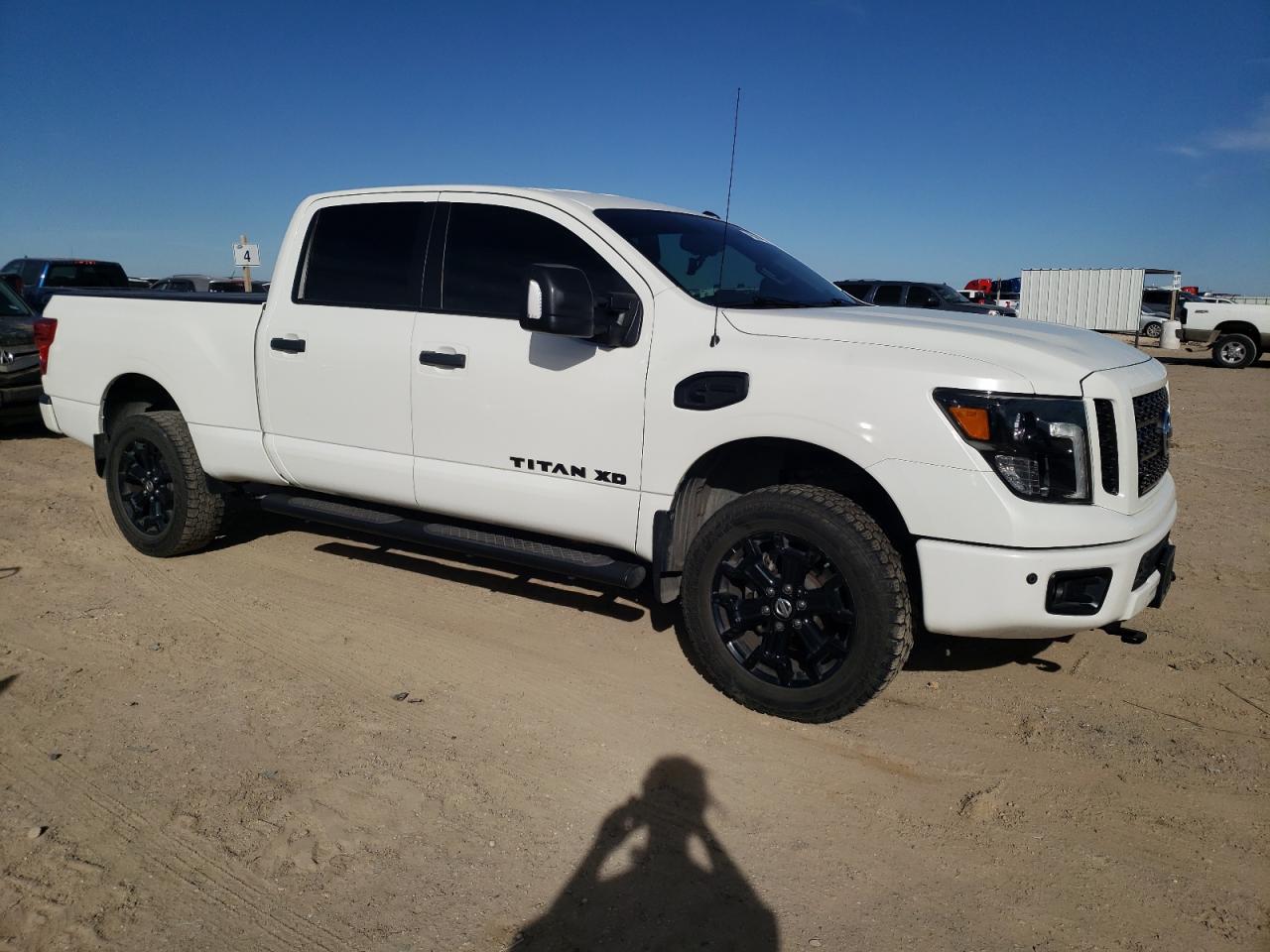 2019 Nissan Titan - Image 4