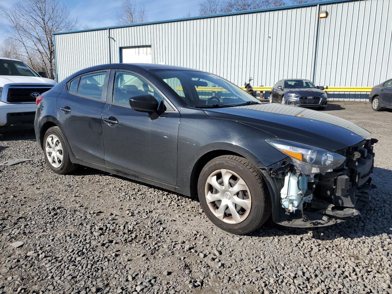 2017 Mazda 3 - Image 4