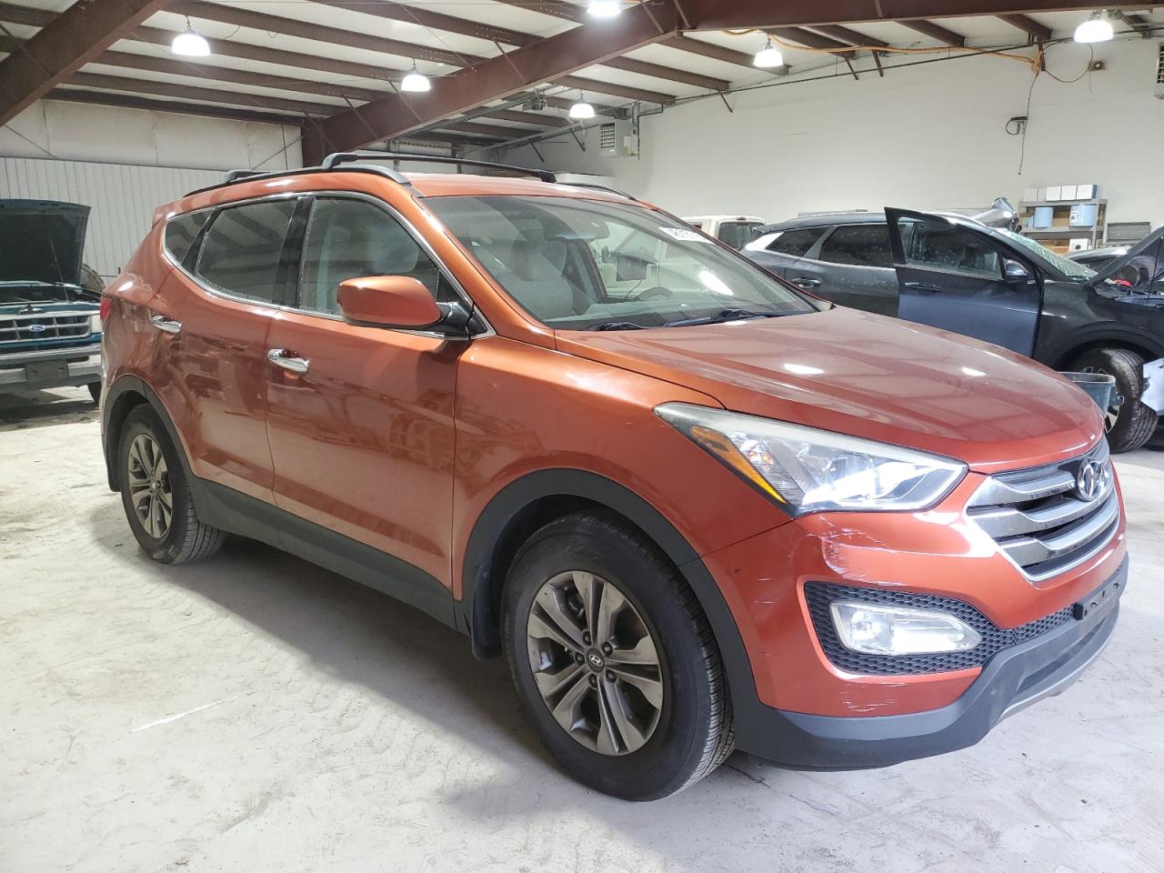 2015 Hyundai Santa Fe - Image 4