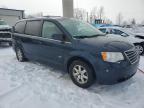 2008 Chrysler Town & Country Touring на продаже в Wayland, MI - Side