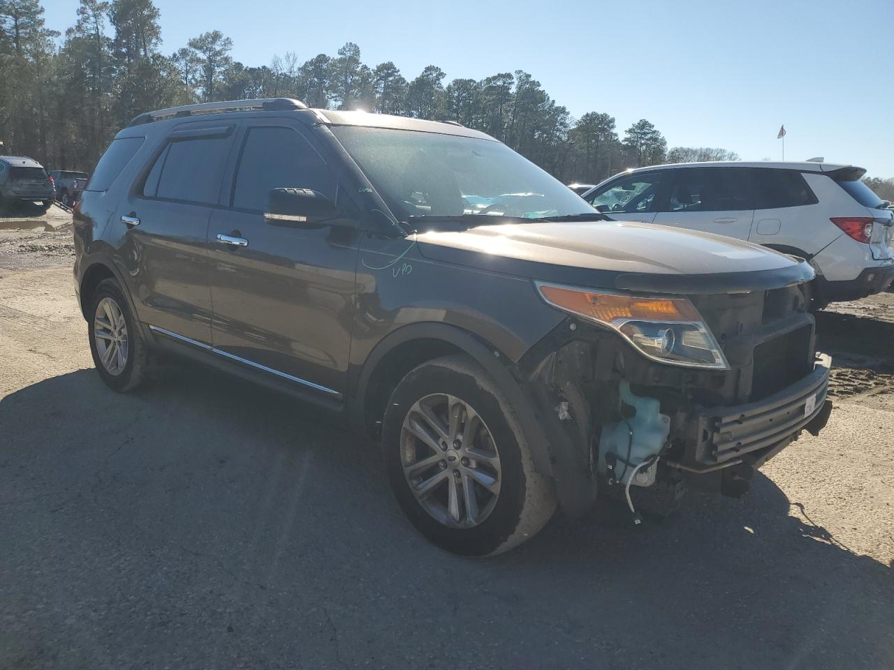 2015 Ford Explorer - Image 4