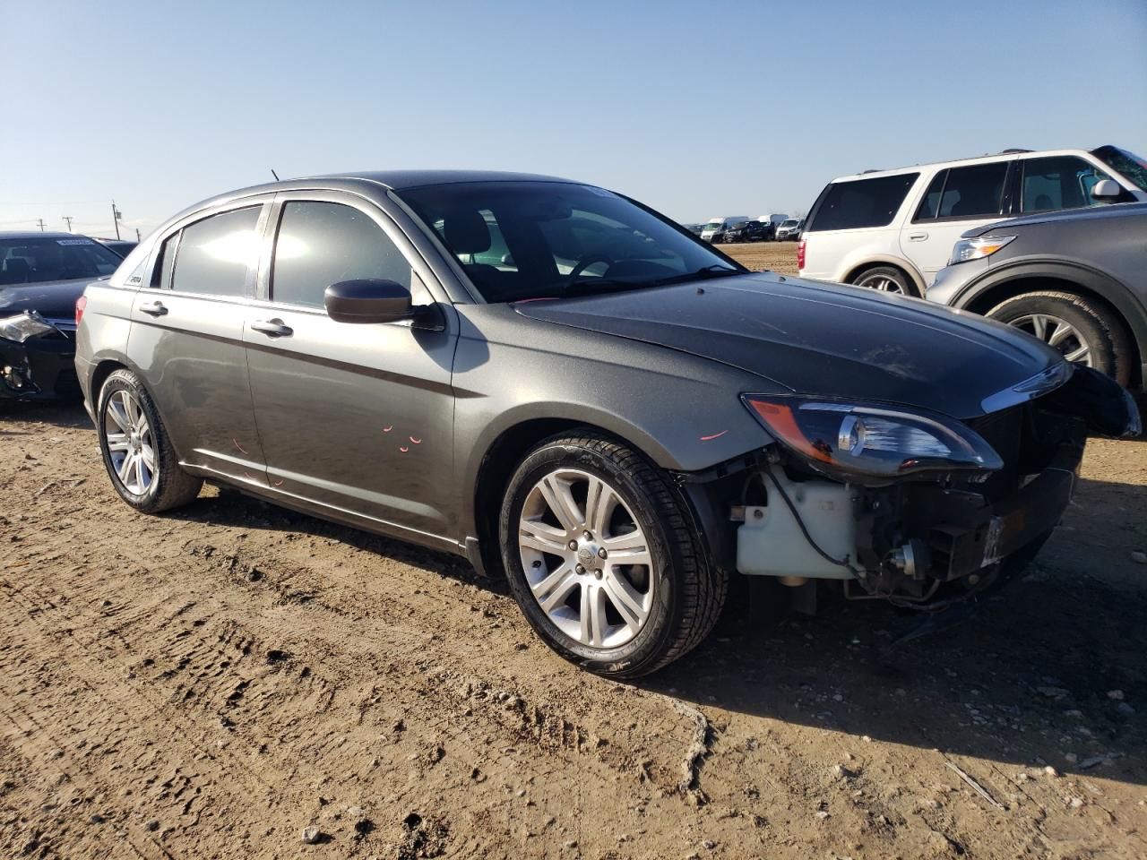 2013 Chrysler 200 - Image 4