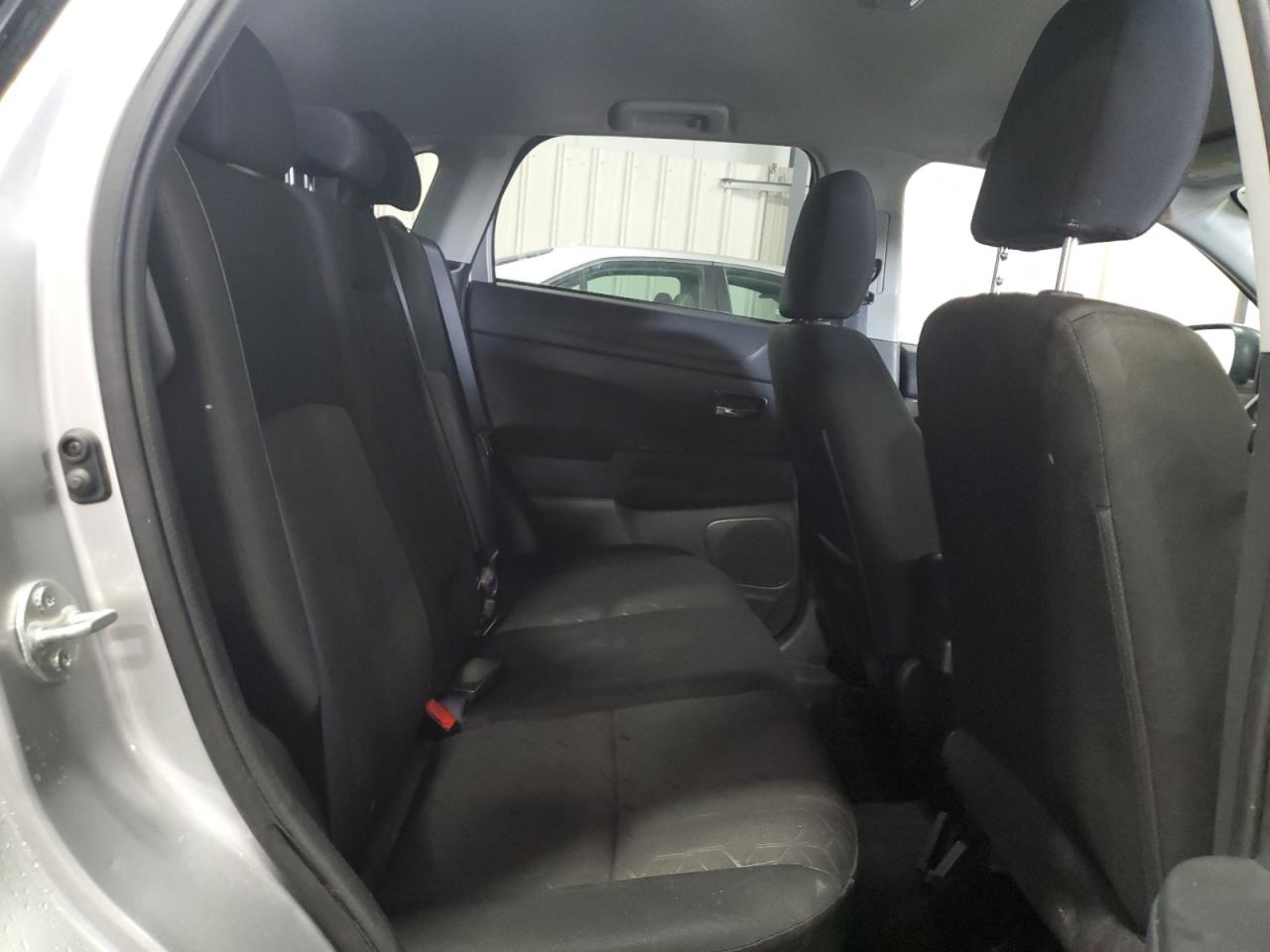 2021 Mitsubishi Outlander - Image 11